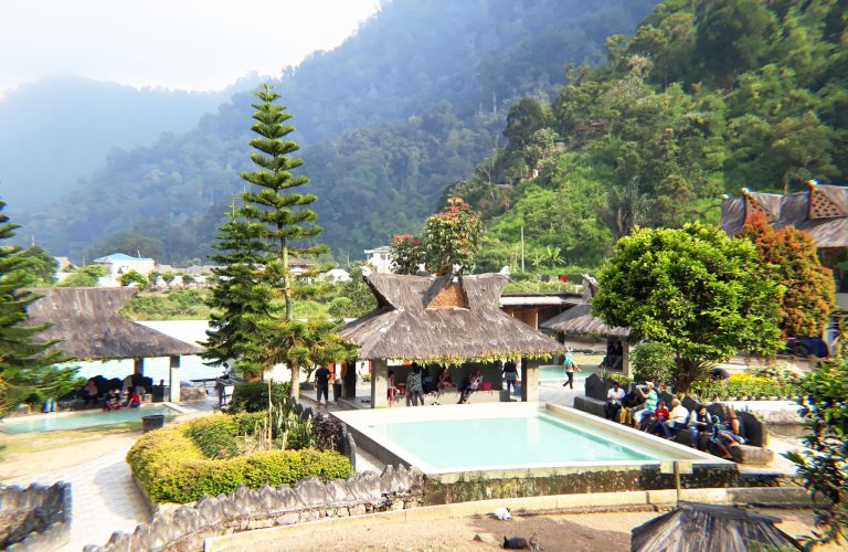 Wisata Pemandian Air Panas Pariban, Kabupaten Karo, Sumatera Utara
