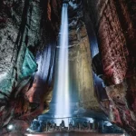 Menjelajahi Pesona Ruby Falls, Air Terjun Bawah Tanah di Tennessee