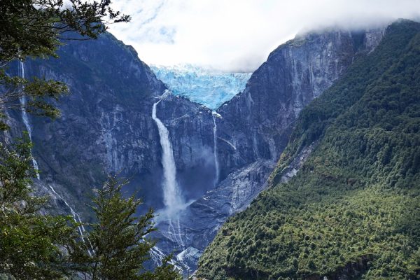Ventisquero Colgante, Keajaiban Gletser Tergantung di Patagonia