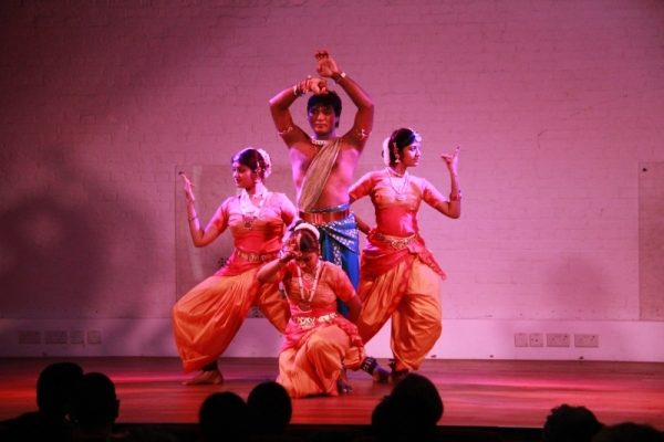 Mengenal Bharatanatyam, Tarian Klasik India yang Penuh Makna