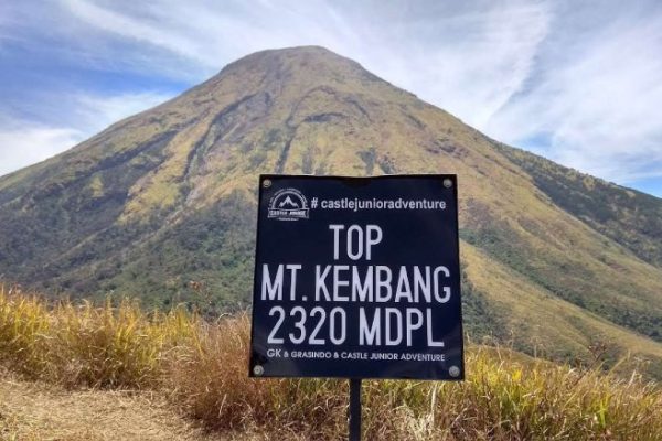 Mendaki Gunung Kembang, Menyatu dengan Alam di Puncak Tertinggi Wonosobo