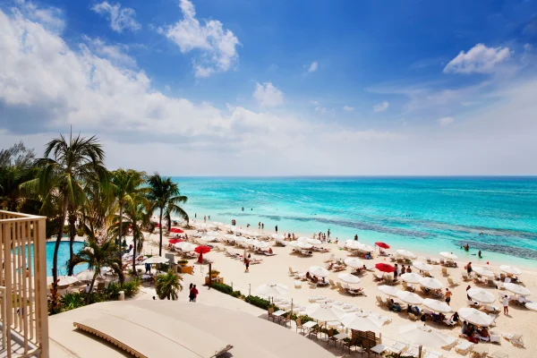 Seven Mile Beach, Permata Pantai Karibia di Grand Cayman